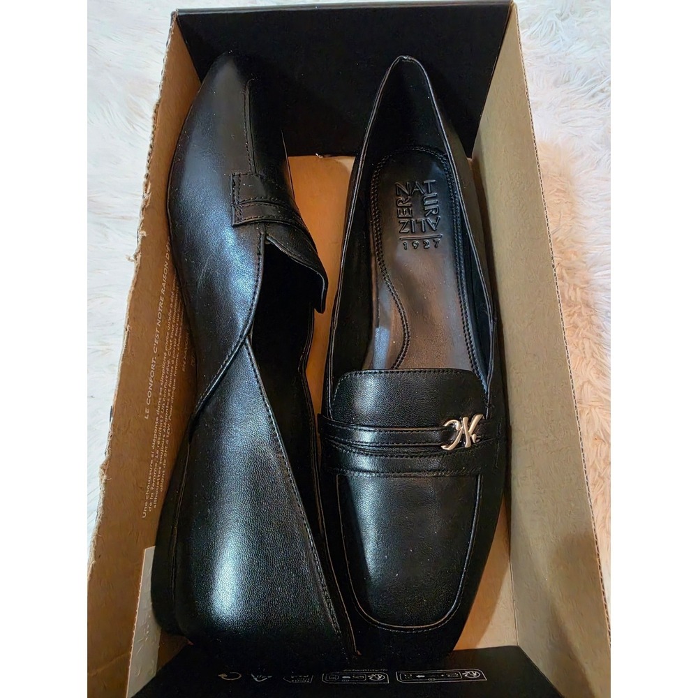 NWOB Naturalizer Create Black Leather Slip On Loafers Women's 6.5 M Square Toe